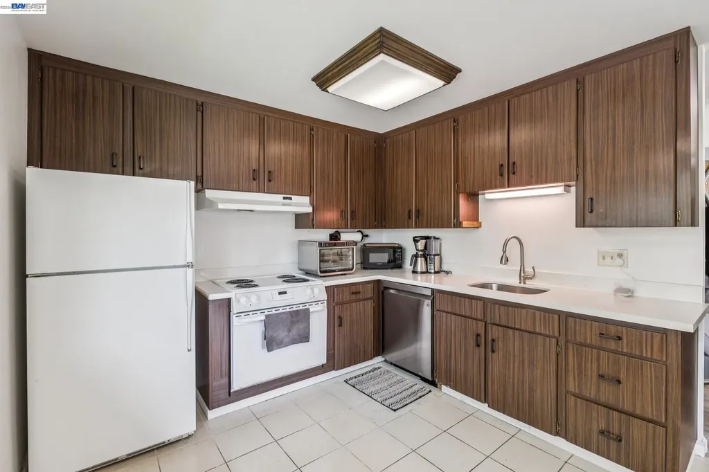 1401 Cottage Street Alameda CA 94501