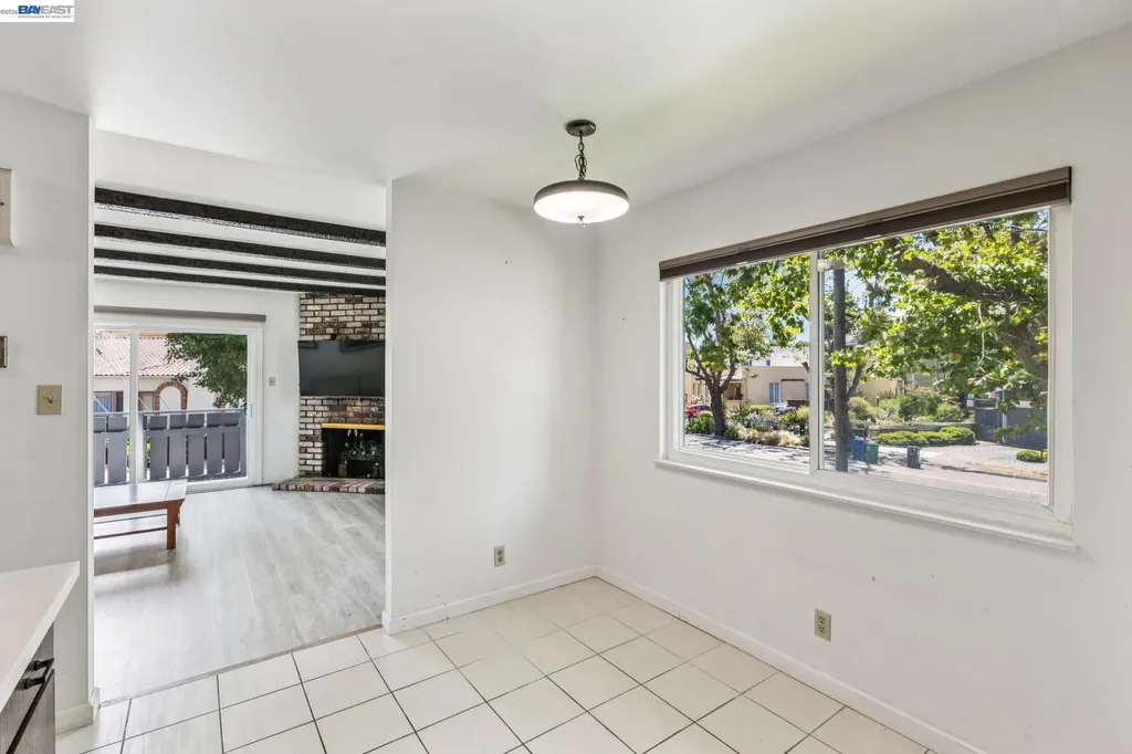 1401 Cottage Street Alameda CA 94501