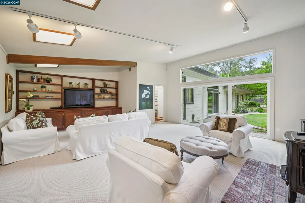 3814 Happy Valley Road Lafayette CA 94549