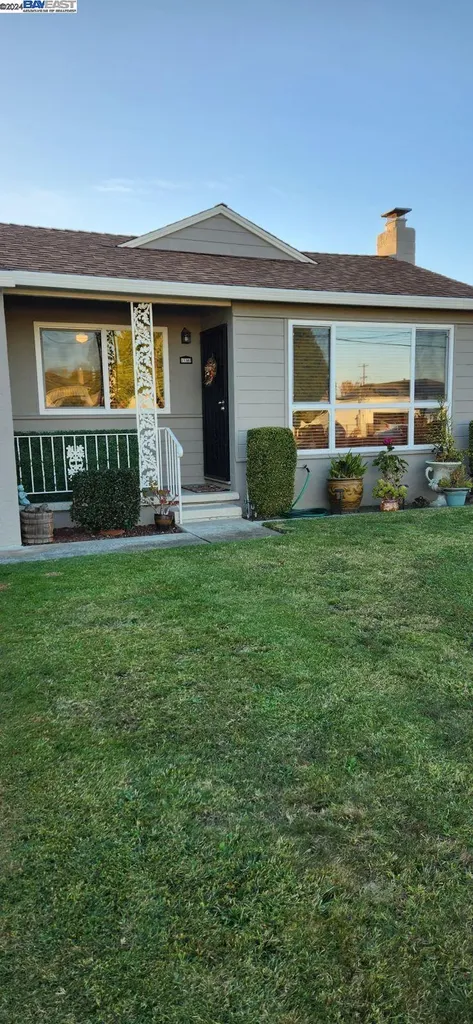 15387 Farnsworth Street San Leandro CA 94579