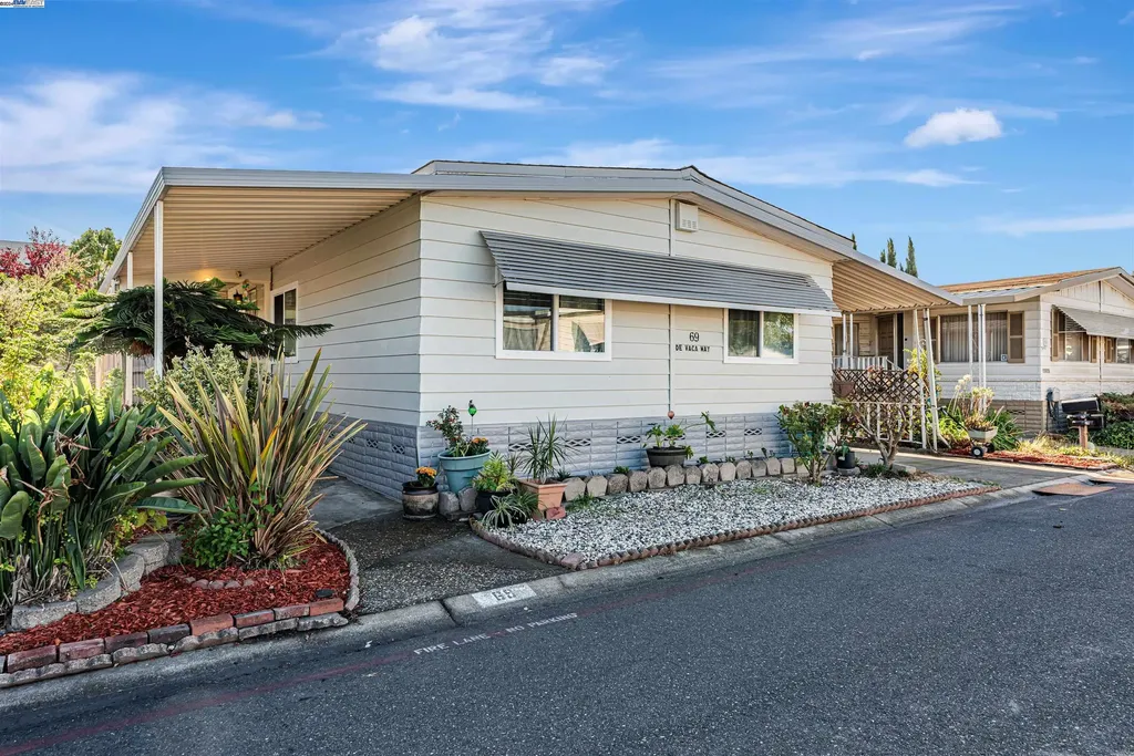 69 De Vaca Way Hayward CA 94544