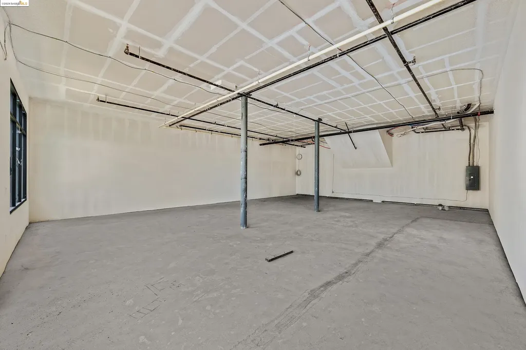 986 Grand Avenue Oakland CA 94607