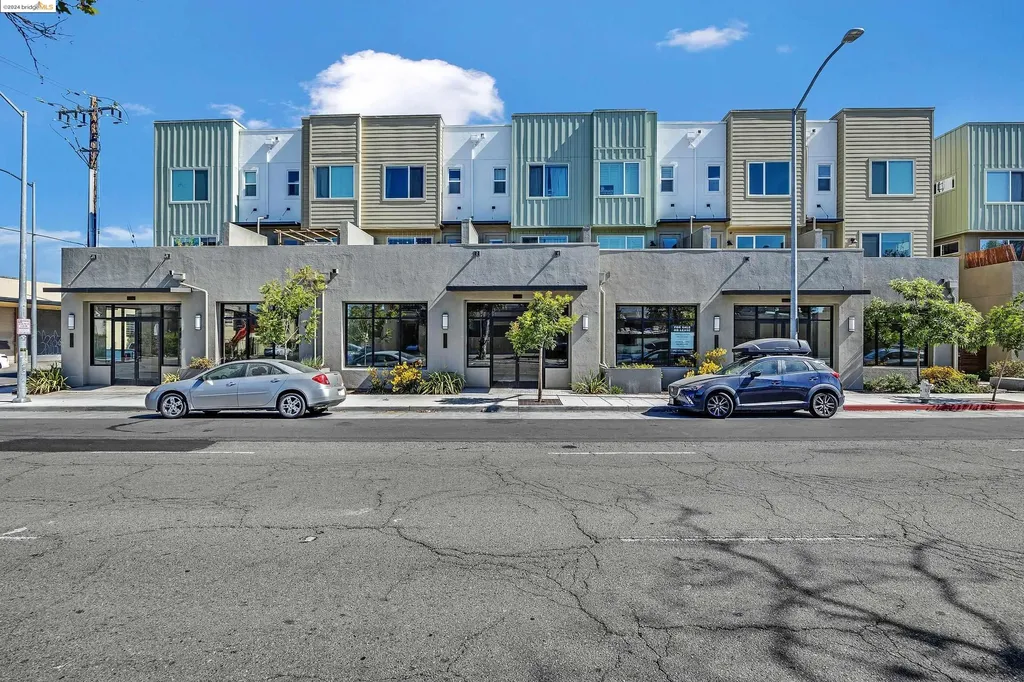 986 Grand Avenue Oakland CA 94607