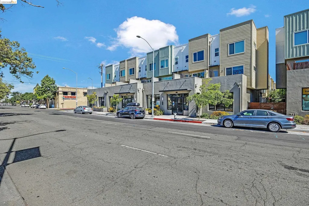 986 Grand Avenue Oakland CA 94607