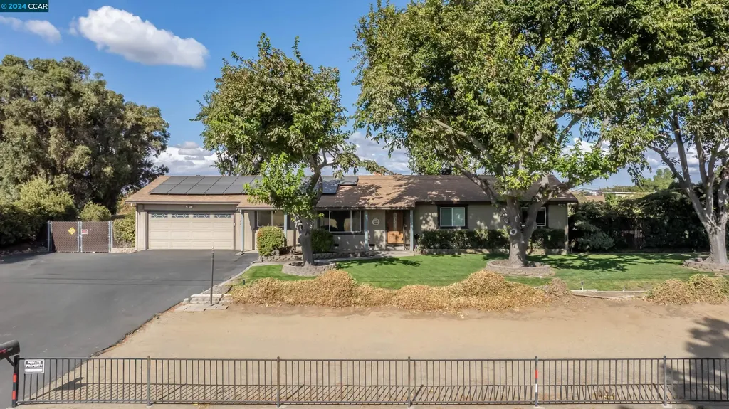 8438 Lone Tree Way Brentwood CA 94513