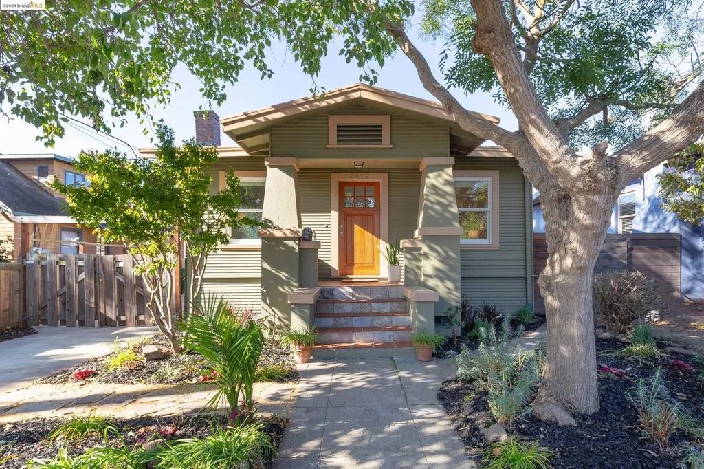 Berkeley CA, 2412 Acton Street