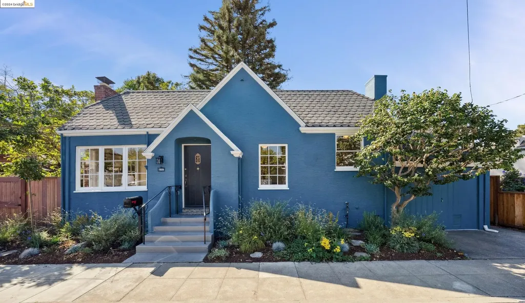 Albany CA, 1020 Key Route Boulevard