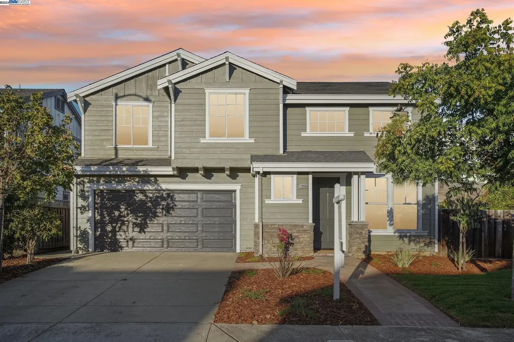 28860 Rochelle Avenue Hayward CA 94544