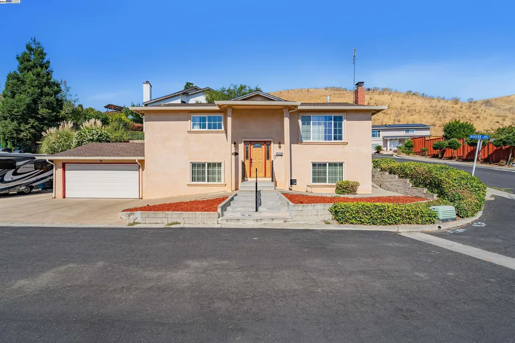 370 Riviera Drive Union City CA 94587