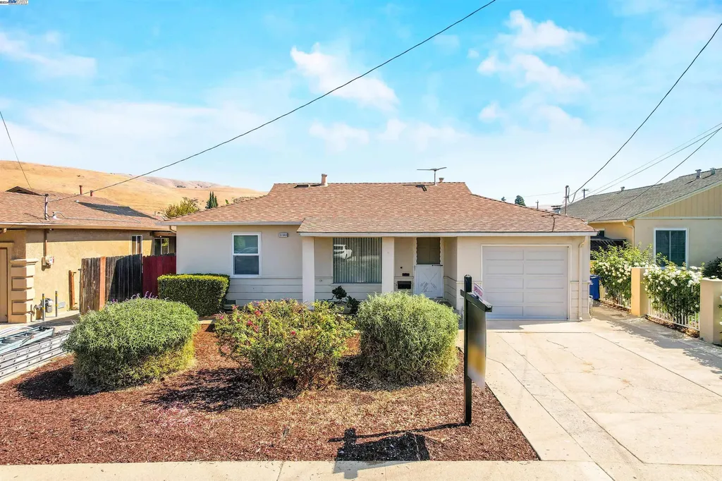 31940 Olean Street Hayward CA 94544