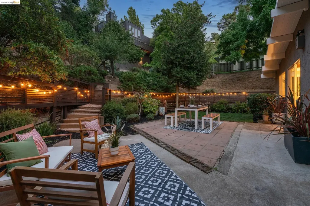 Oakland CA, 6228 Elderberry Drive