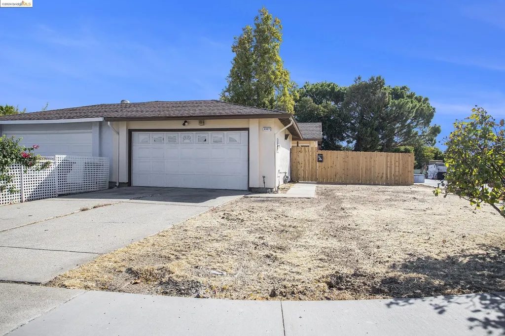 2327 Mandarin Way Antioch CA 94509