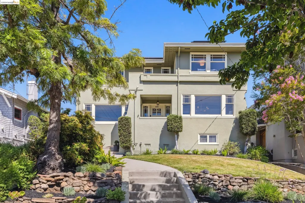1075 Annerley Road Piedmont CA 94610