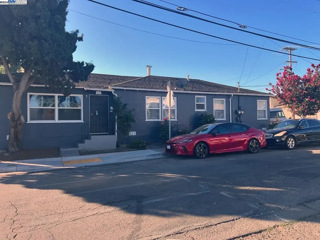 10702 Apricot Street Oakland CA 94603