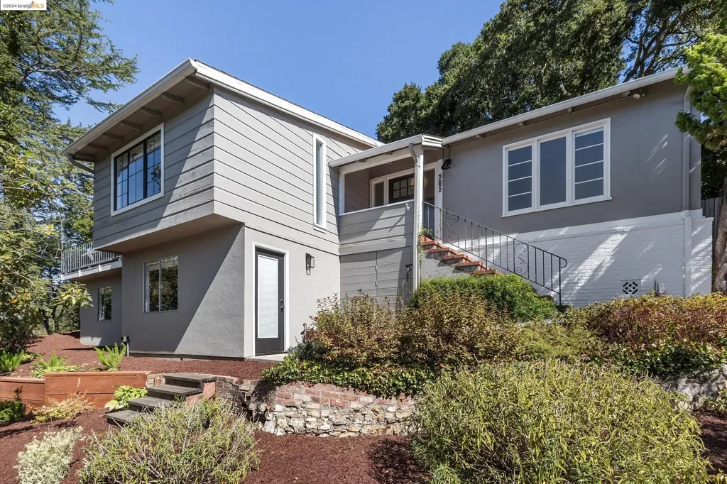5692 Cabot Drive Oakland CA 94611