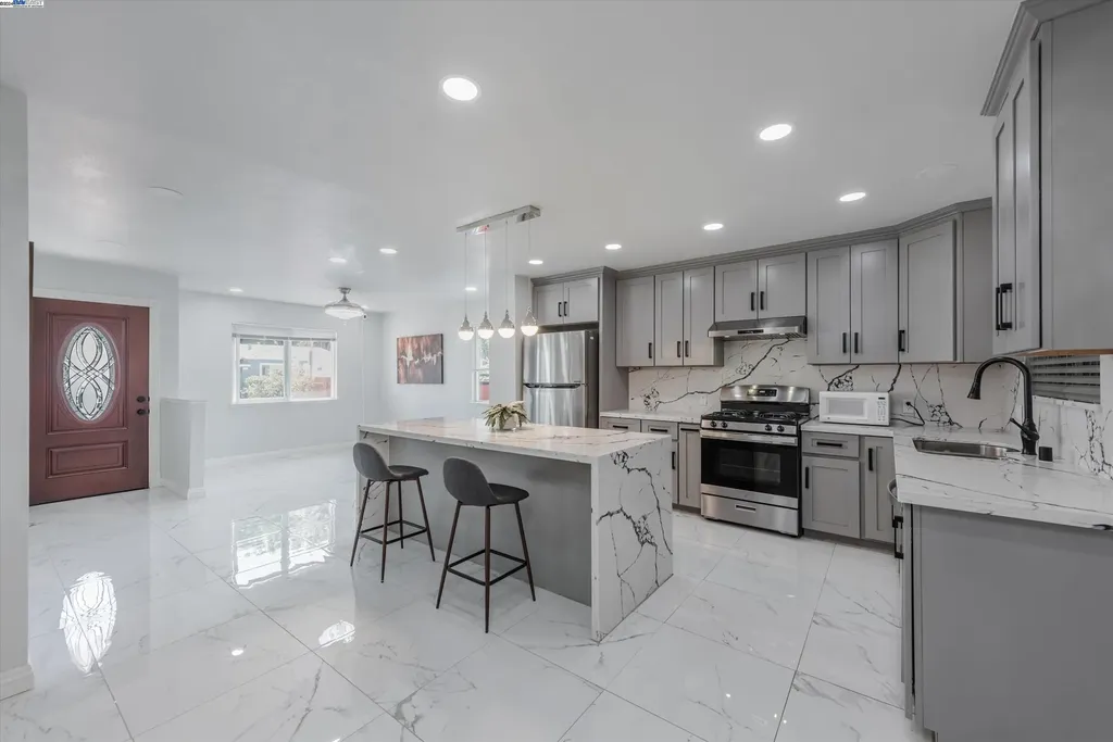 15770 Connolly Avenue San Lorenzo CA 94580