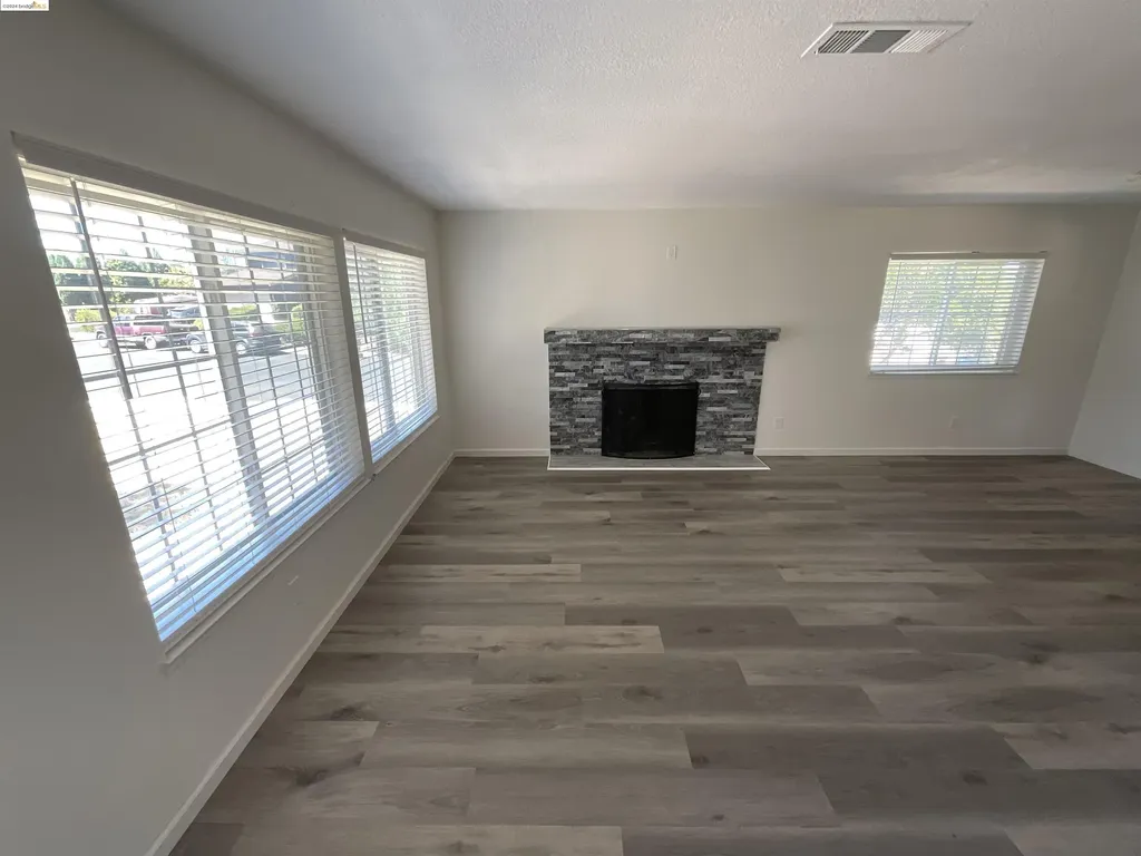 1998 Calaveras Pittsburg CA 94565