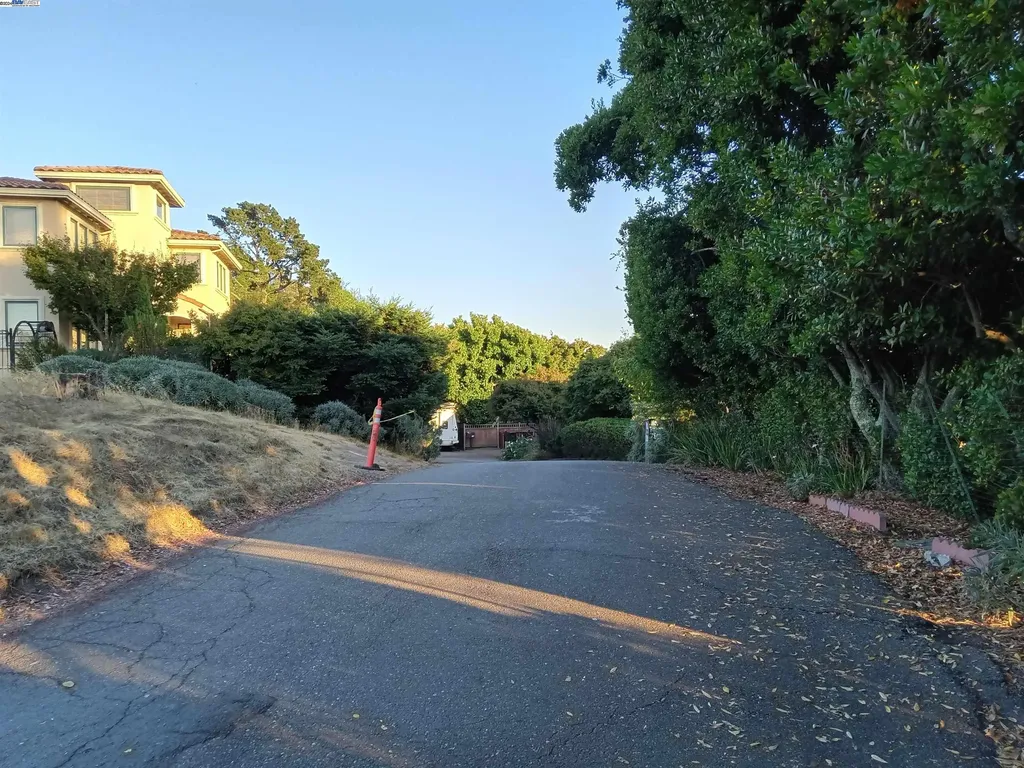 Villanova Drive Oakland CA 94603