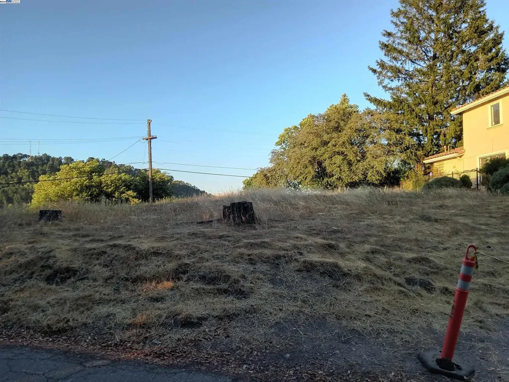 Villanova Drive Oakland CA 94603