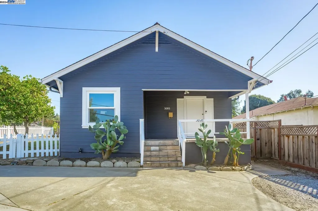 3085 D Street Hayward CA 94541