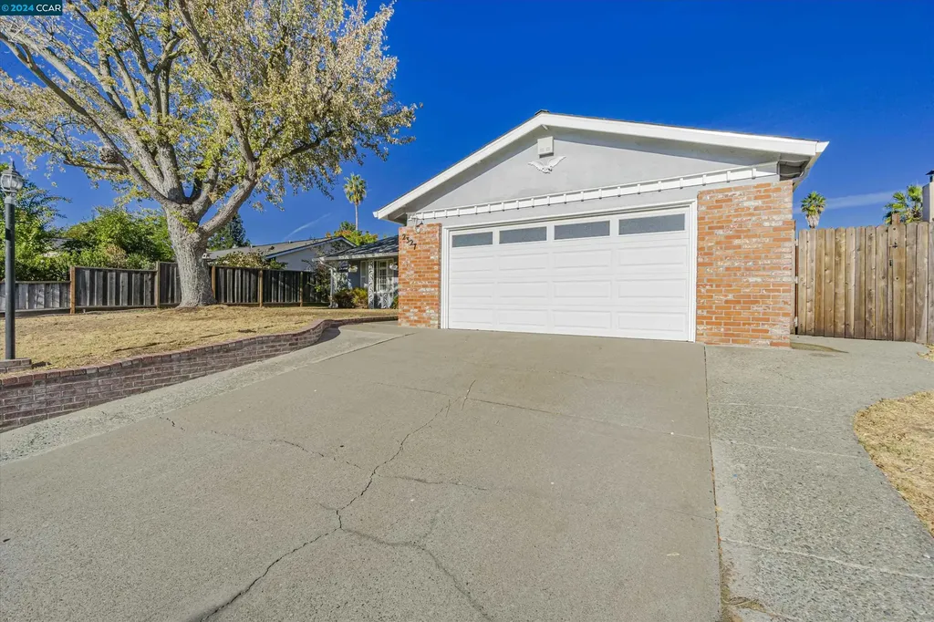 2327 Minaret Drive Martinez CA 94553