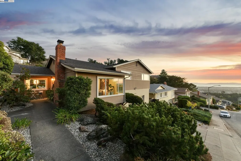 590 Westfield Way Oakland CA 94619