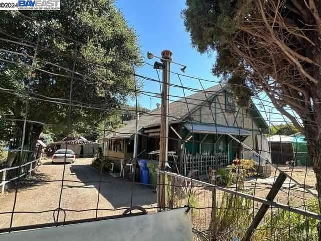 1341 Old Canyon Road Fremont CA 94536