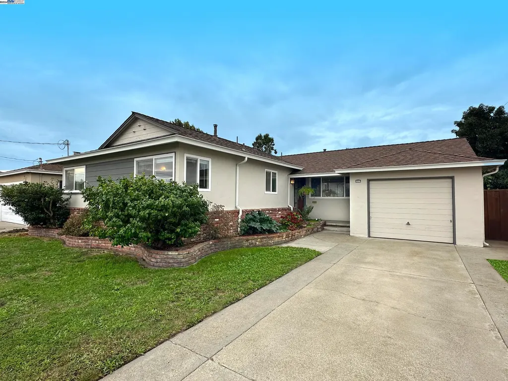 15337 Inverness Street San Leandro CA 94579