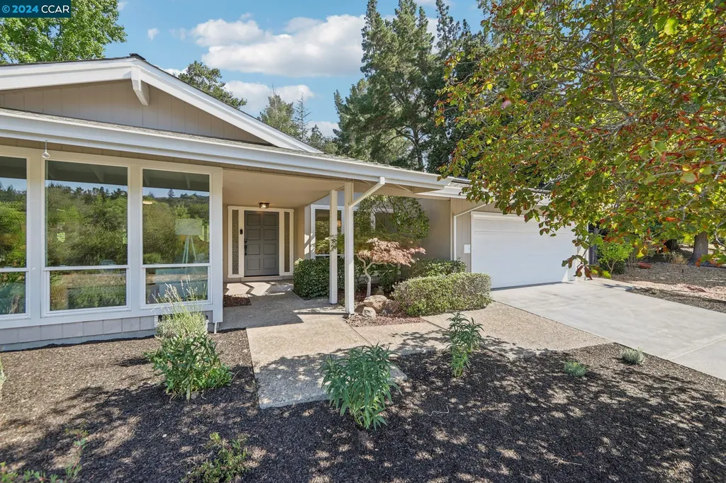 Moraga CA, 294 Fernwood Drive