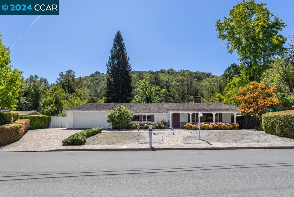 3435 Black Hawk Road Lafayette CA 94549