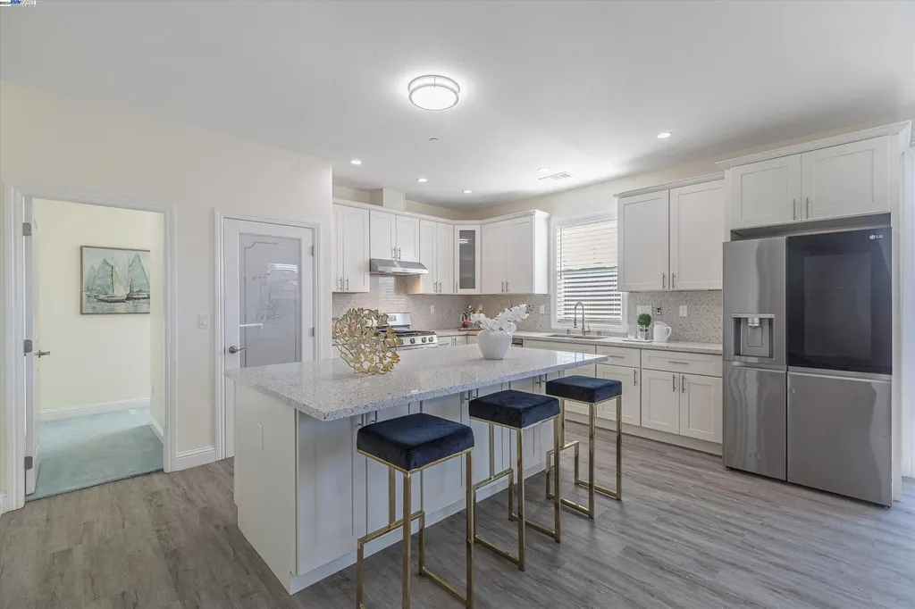 31155 Brooklyn Street Union City CA 94587