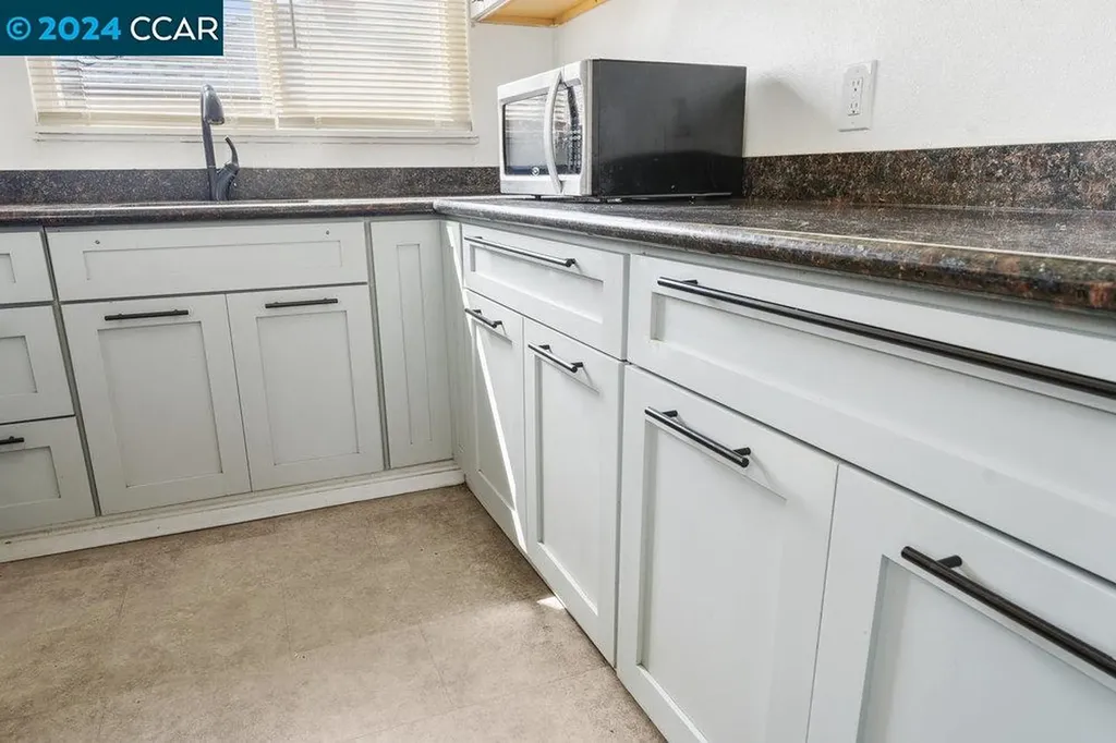 3134 Pleitner Avenue Oakland CA 94602