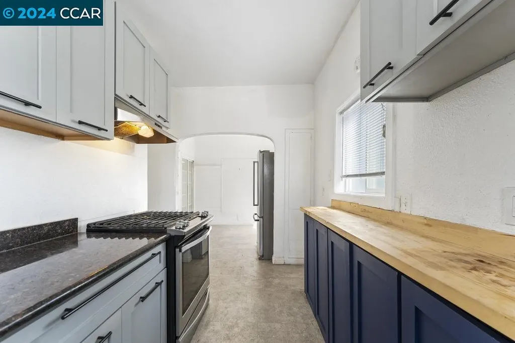 3134 Pleitner Avenue Oakland CA 94602