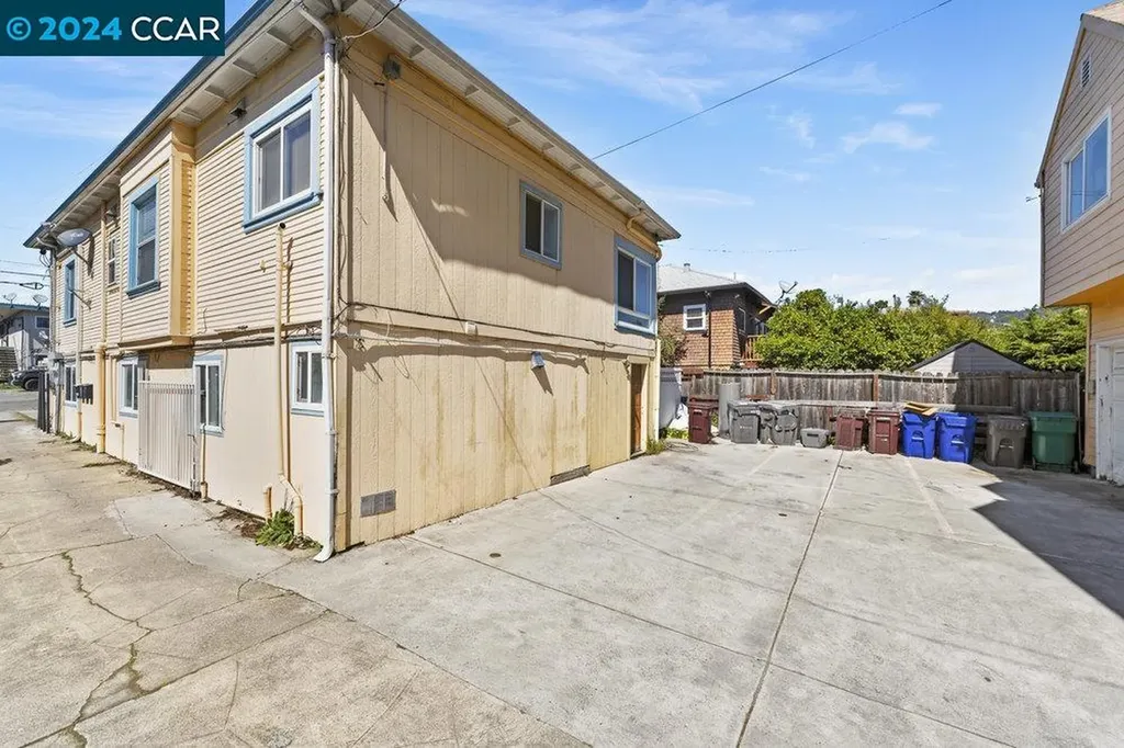 3134 Pleitner Avenue Oakland CA 94602