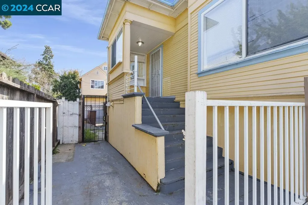 3134 Pleitner Avenue Oakland CA 94602