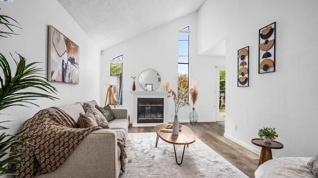 29125 Lone Tree Place Hayward CA 94544