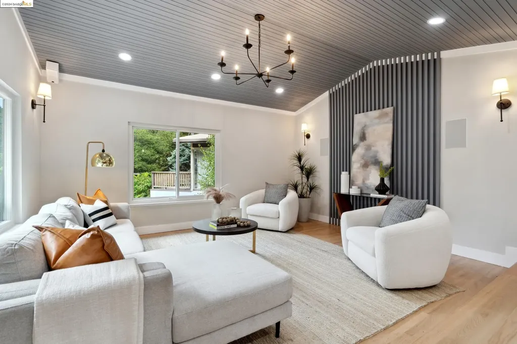 6362 Doran Drive Oakland CA 94611