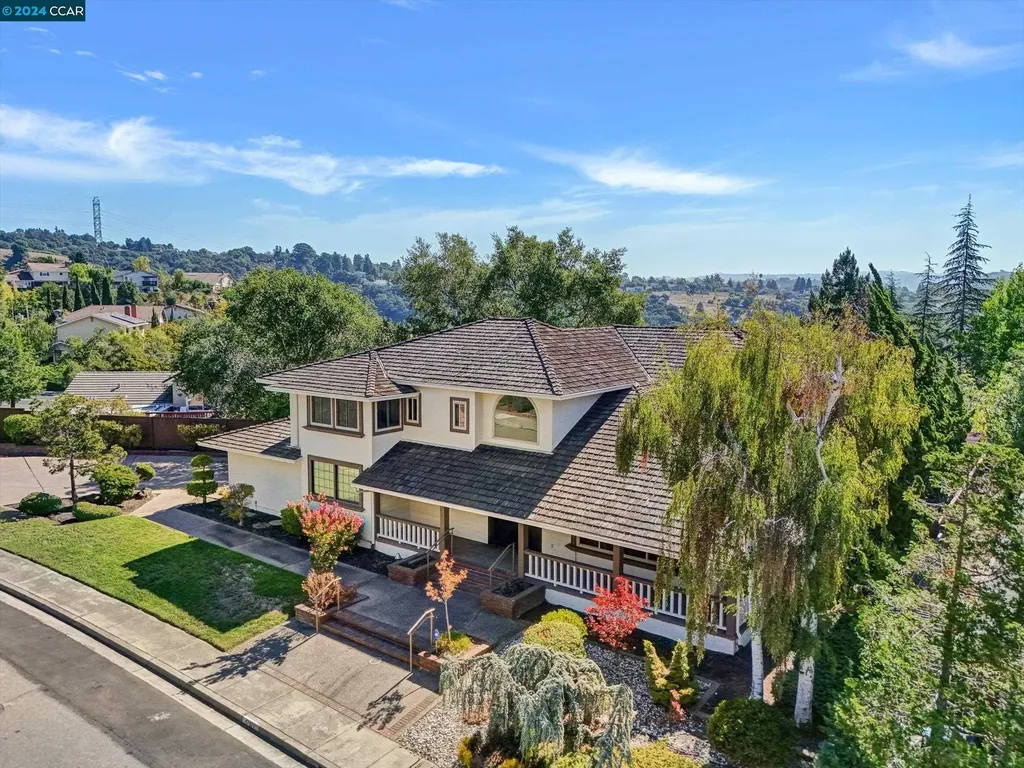 17972 Center Street Castro Valley CA 94546