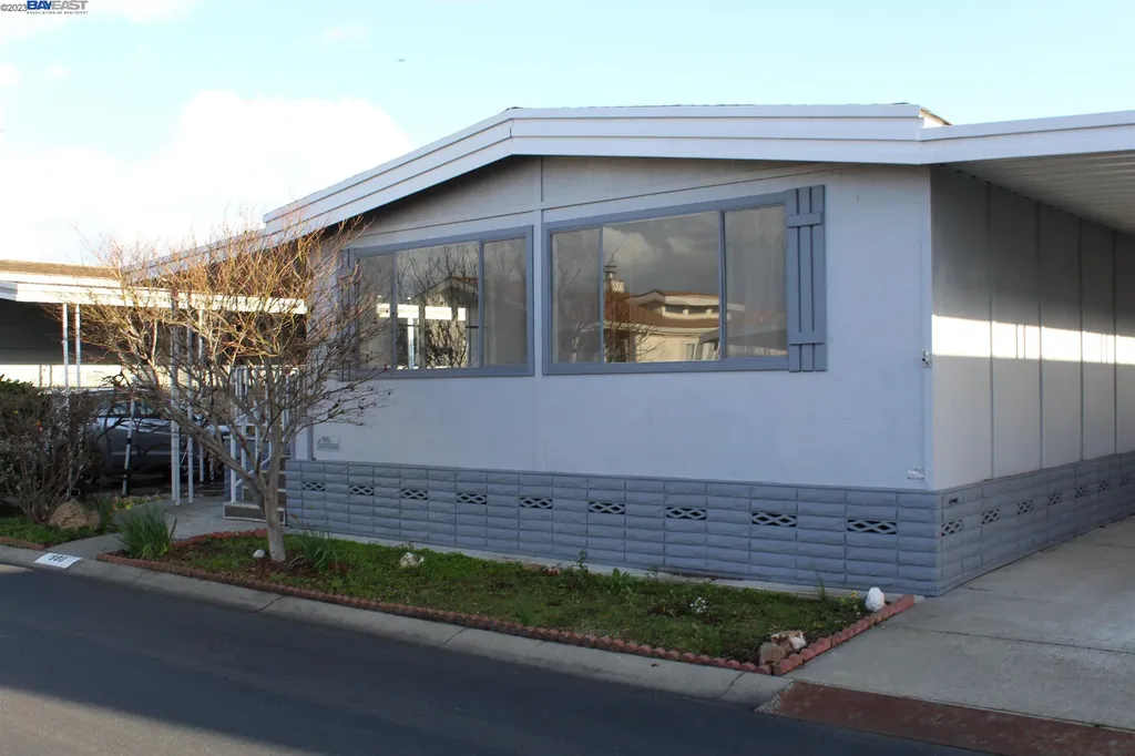980 Northfield Drive Hayward CA 94544