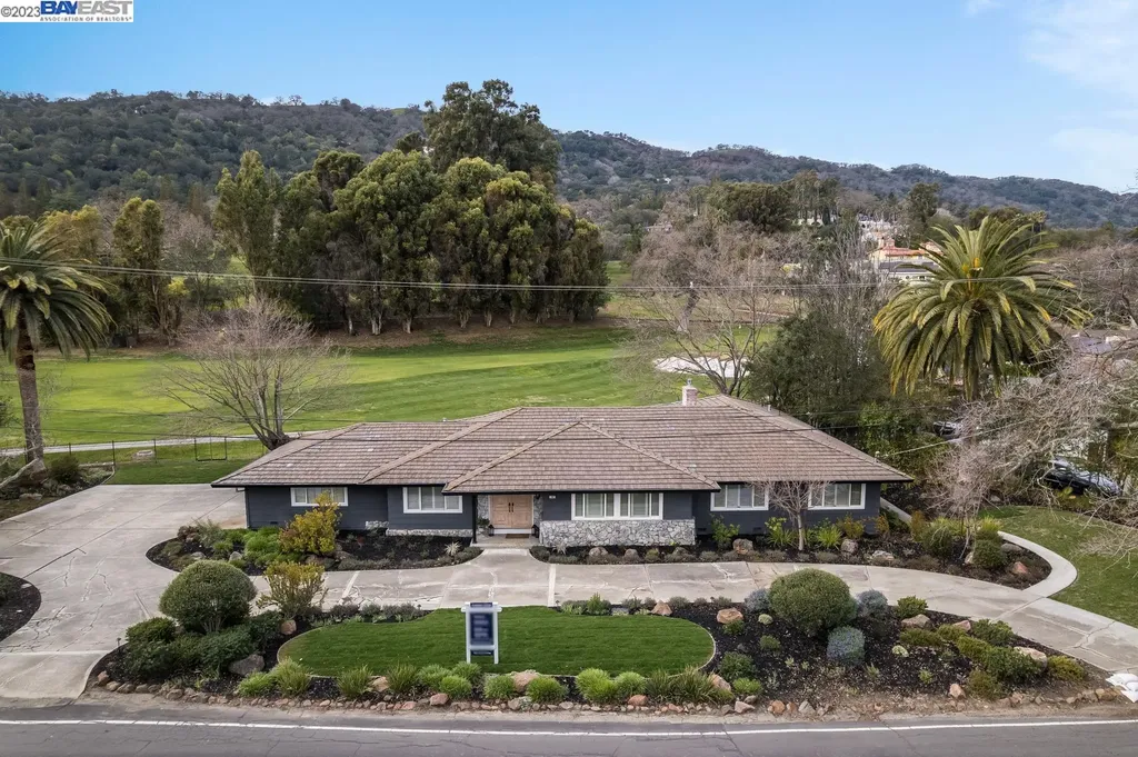 23 Castlewood Drive Pleasanton CA 94566