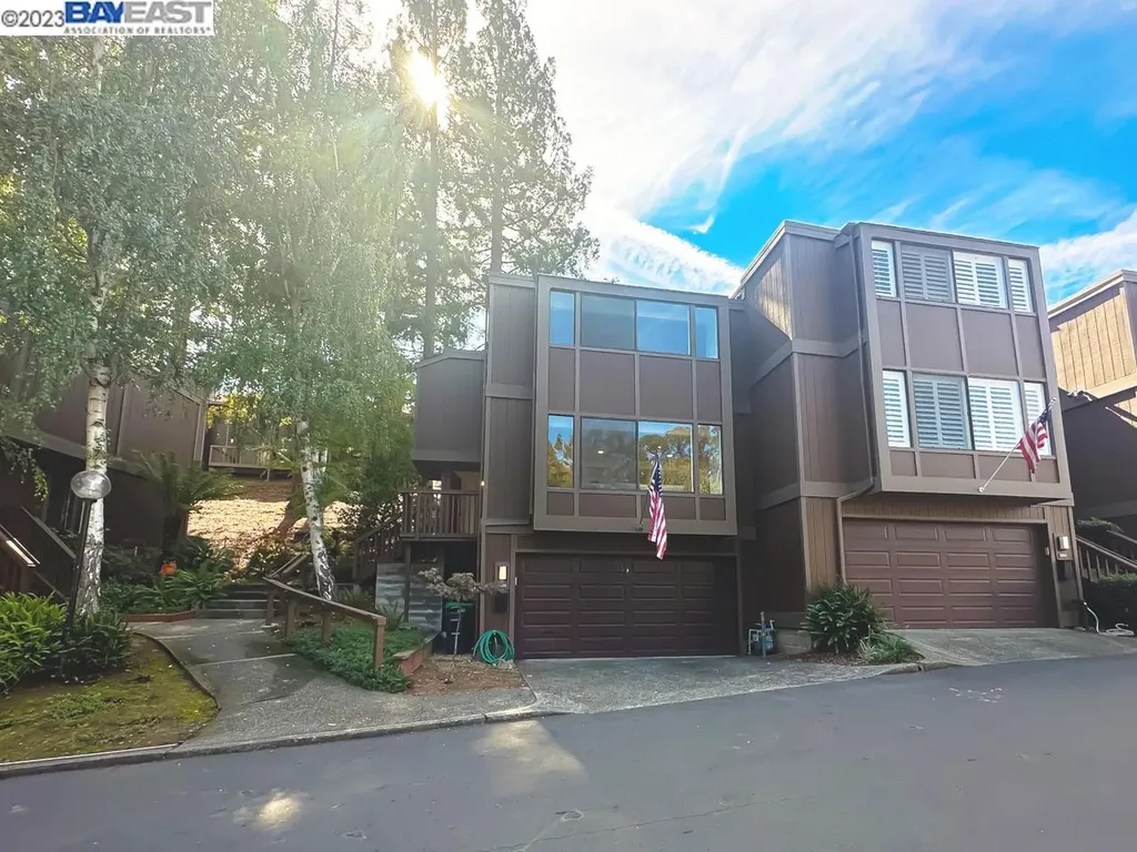 2022 Oak Creek Place Hayward CA 94541
