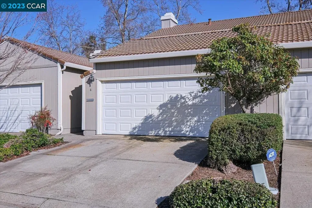 6 Dome Court Hercules CA 94547