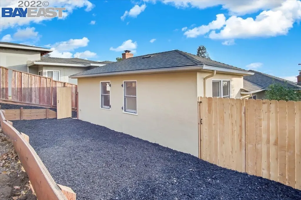 10600 Sheldon Street Oakland CA 94605