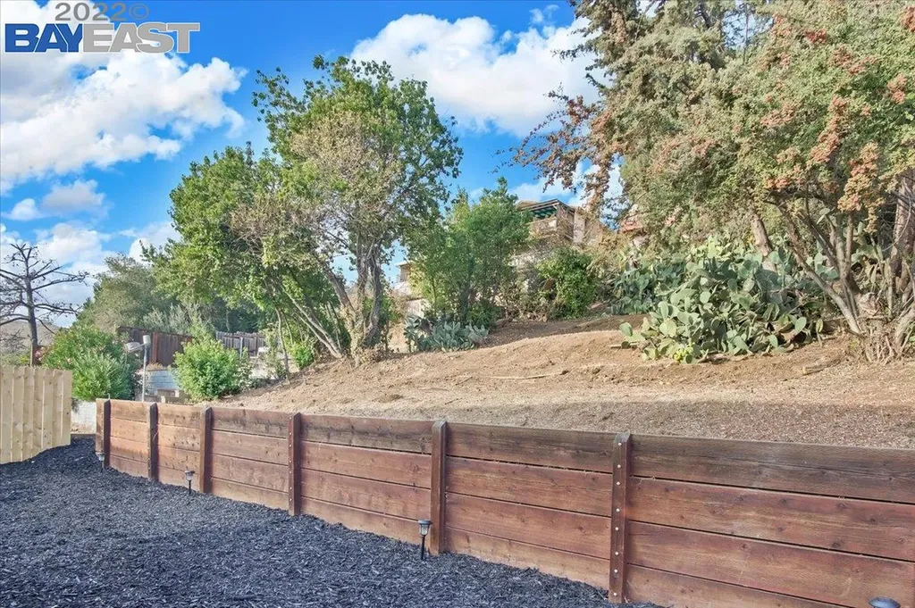 10600 Sheldon Street Oakland CA 94605