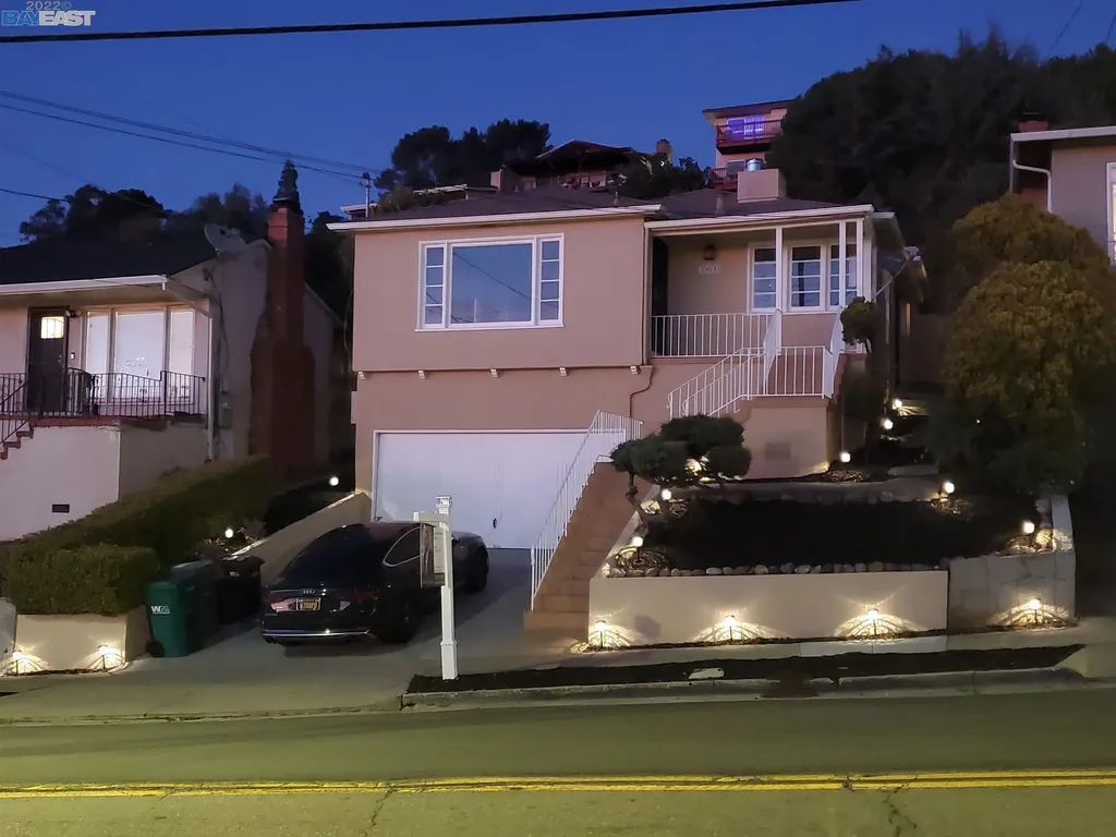 10600 Sheldon Street Oakland CA 94605