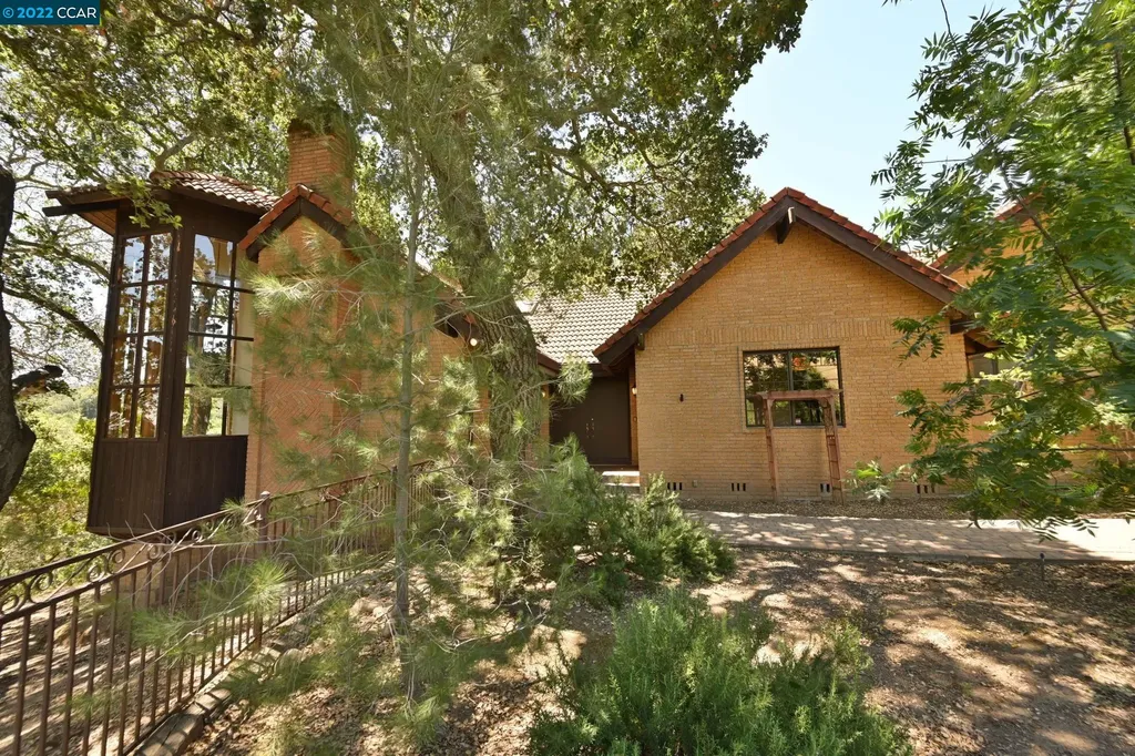 5433 Alhambra Valley Road Martinez CA 94553