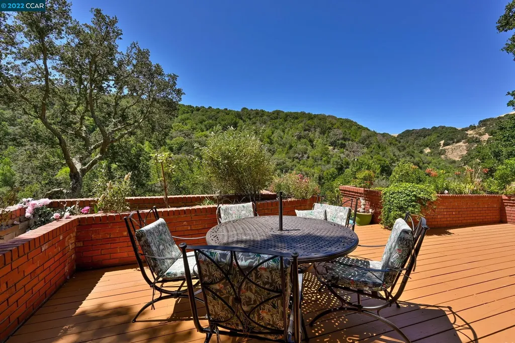 5433 Alhambra Valley Road Martinez CA 94553
