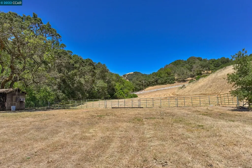 5433 Alhambra Valley Road Martinez CA 94553