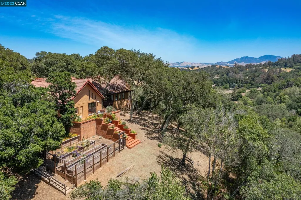 5433 Alhambra Valley Road Martinez CA 94553