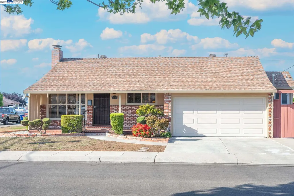 1697 Hickory Avenue San Leandro CA 94579